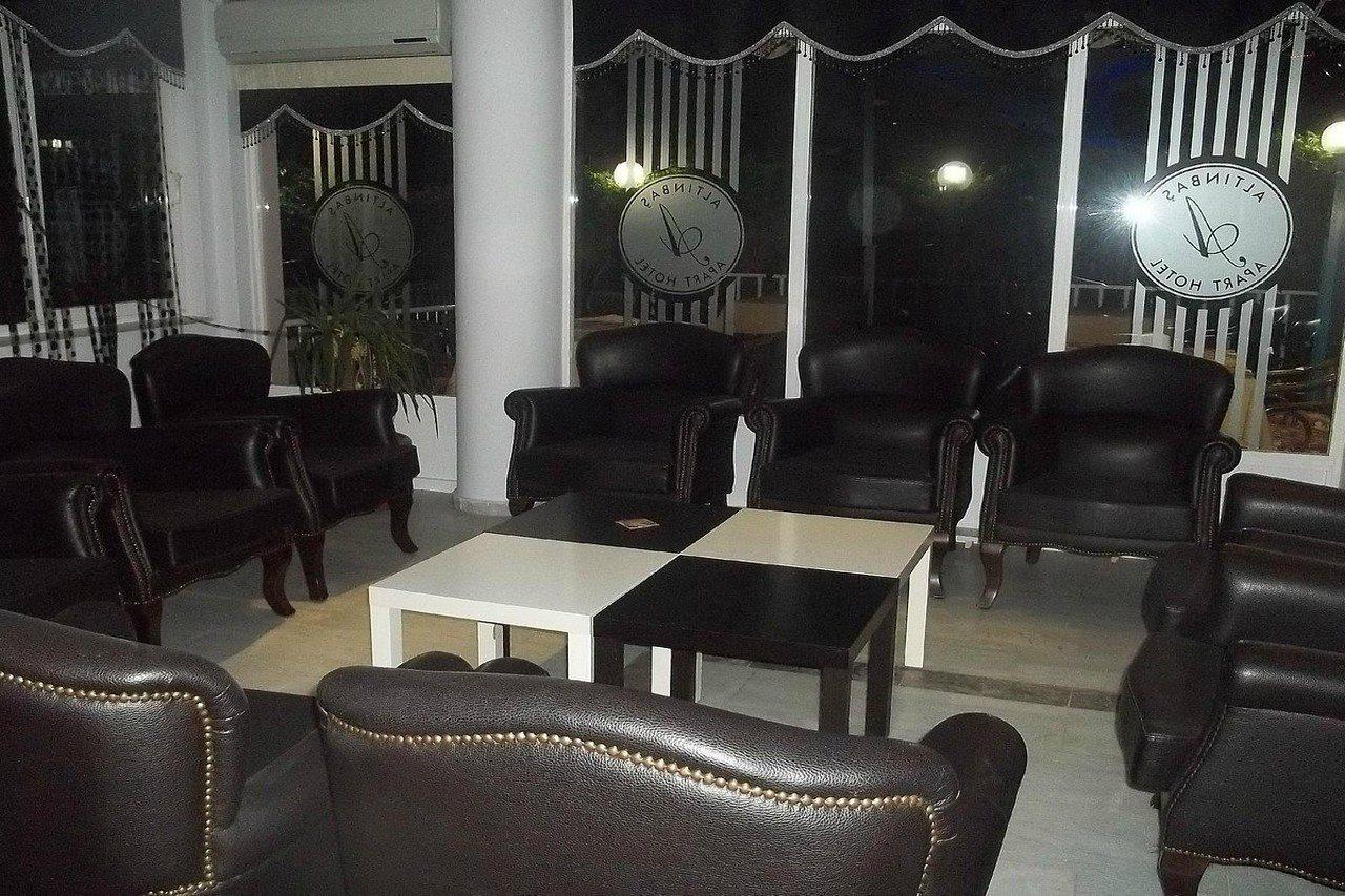 كوشاداسيه Altinbas Apart Hotel المظهر الخارجي الصورة