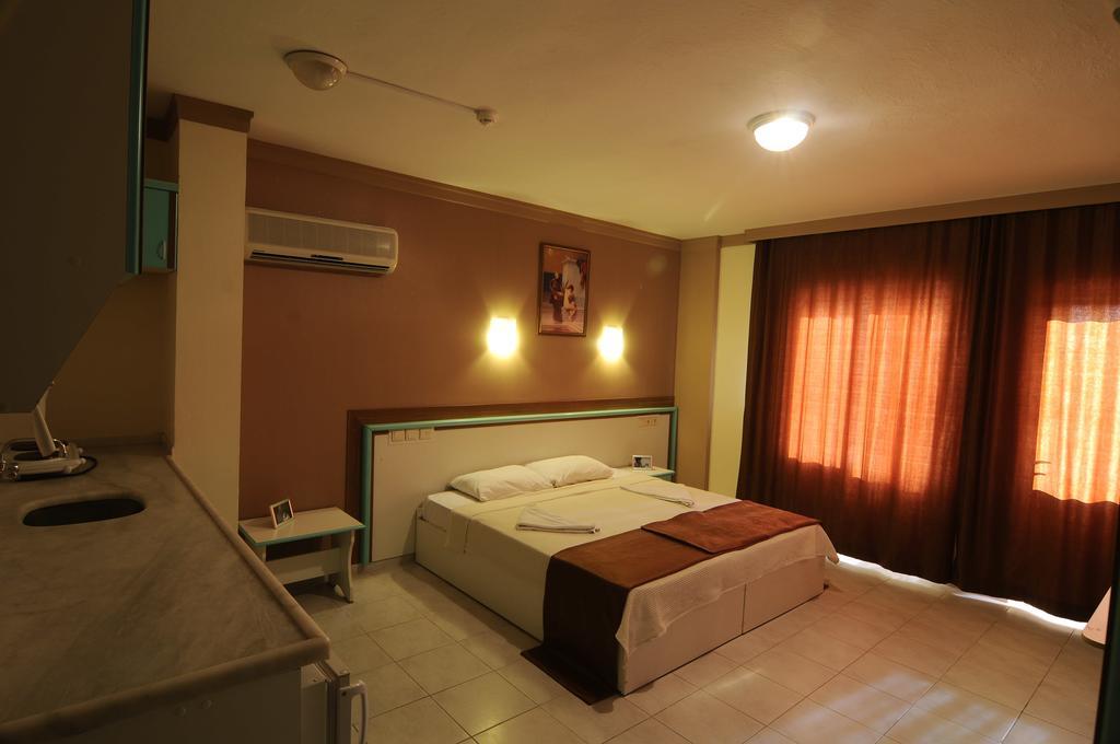 كوشاداسيه Altinbas Apart Hotel المظهر الخارجي الصورة