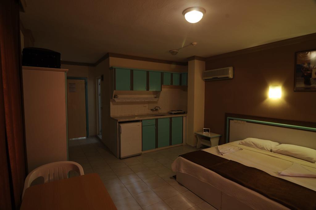 كوشاداسيه Altinbas Apart Hotel المظهر الخارجي الصورة