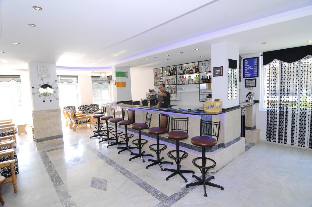 كوشاداسيه Altinbas Apart Hotel المظهر الخارجي الصورة