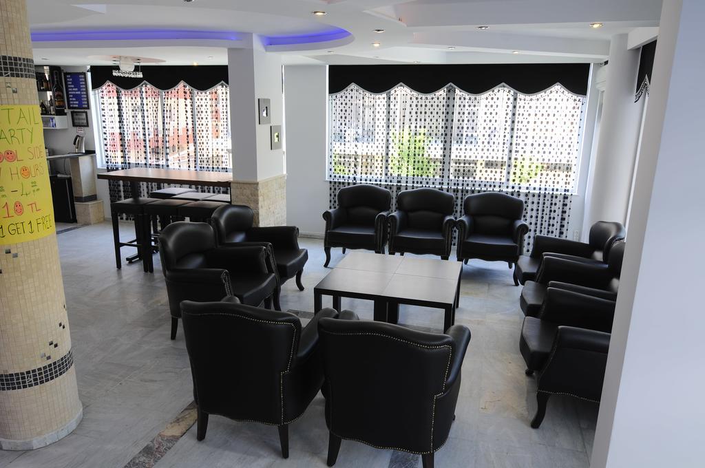 كوشاداسيه Altinbas Apart Hotel المظهر الخارجي الصورة