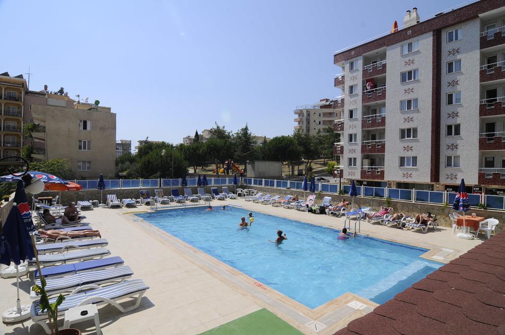 كوشاداسيه Altinbas Apart Hotel المظهر الخارجي الصورة