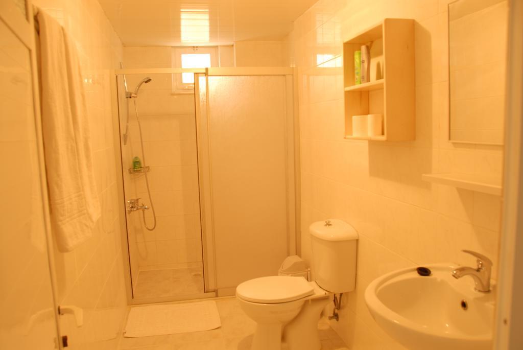 كوشاداسيه Altinbas Apart Hotel الغرفة الصورة