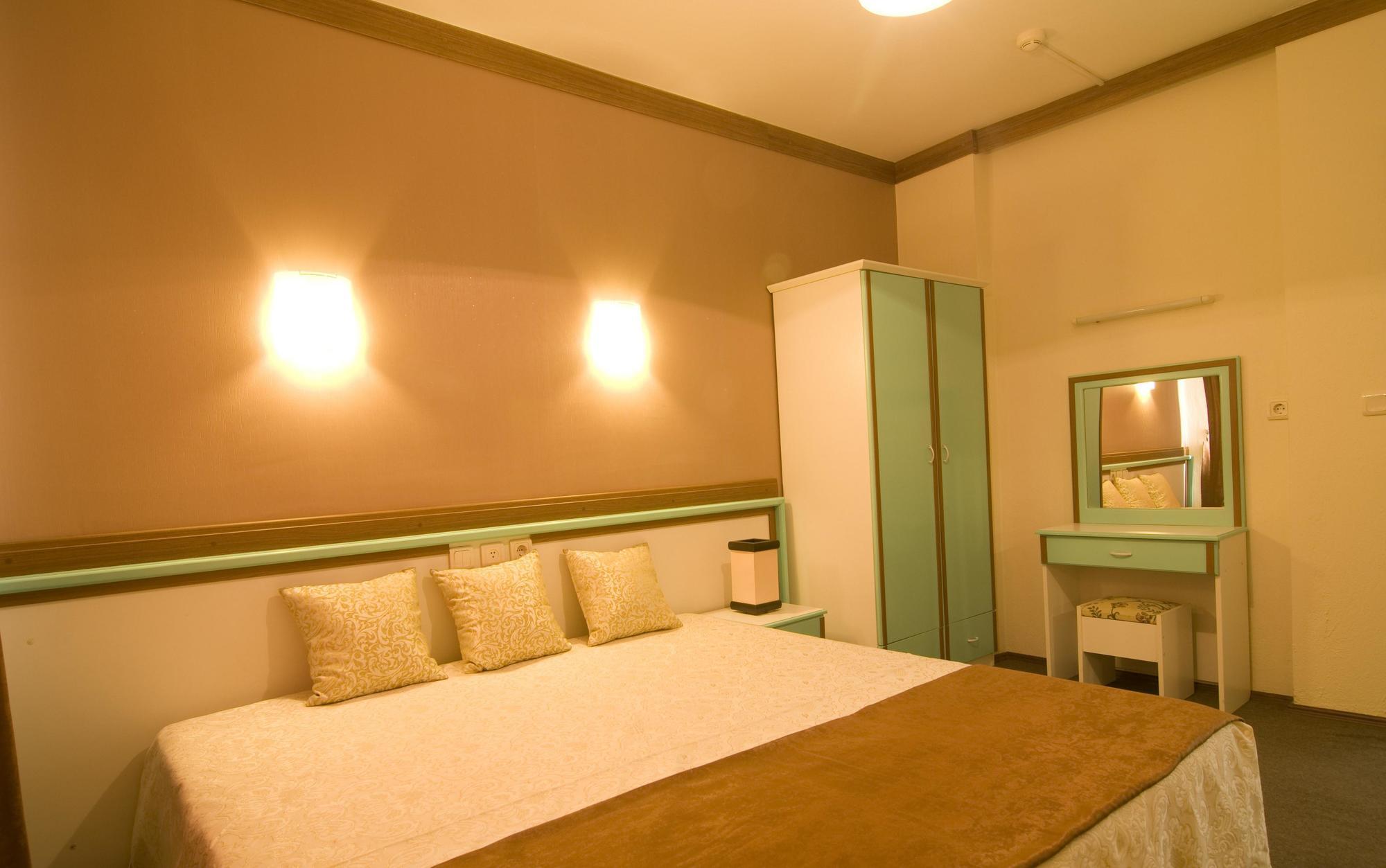 كوشاداسيه Altinbas Apart Hotel المظهر الخارجي الصورة